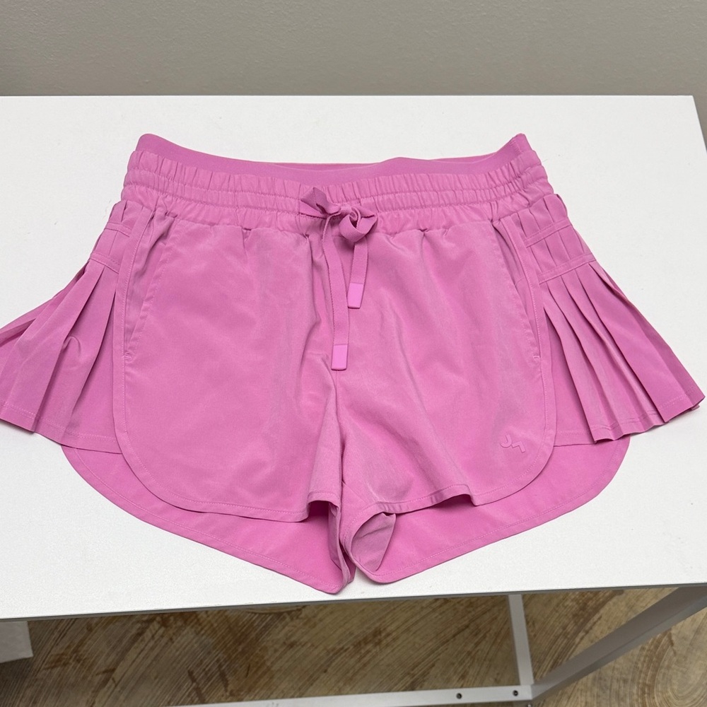 JoyLab High Waisted Pink Pleated Shorts Size S Athletic Workout Pockets Ruffle